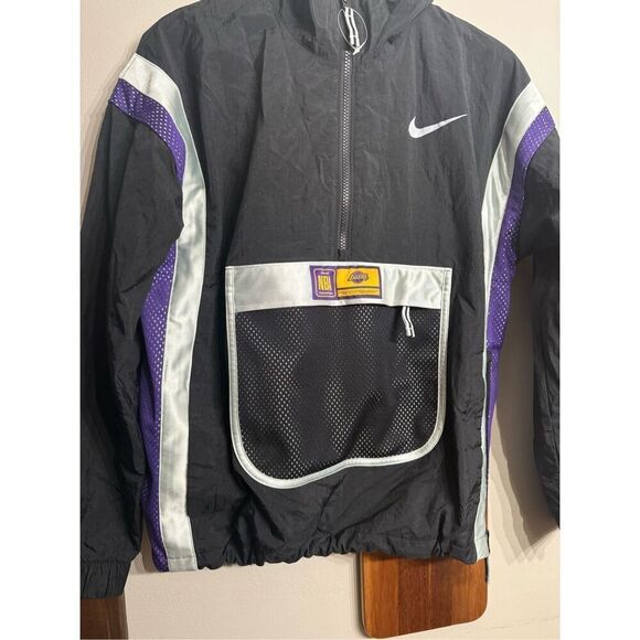 Nike Black NBA LA Lakers 1/2 Zip Lightweight Sports Windbreaker Jacket Small - Picture 3 of 6